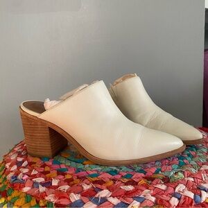 Frye Cream Mules Leather SZ 9